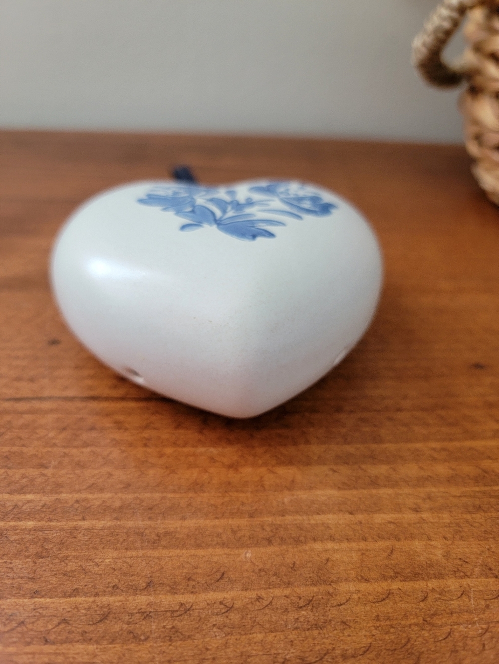 Vintage Pfaltzgraff Yorktown Figural Heart Pomander Potpourri Diffuser Sachet - Picture 7 of 13